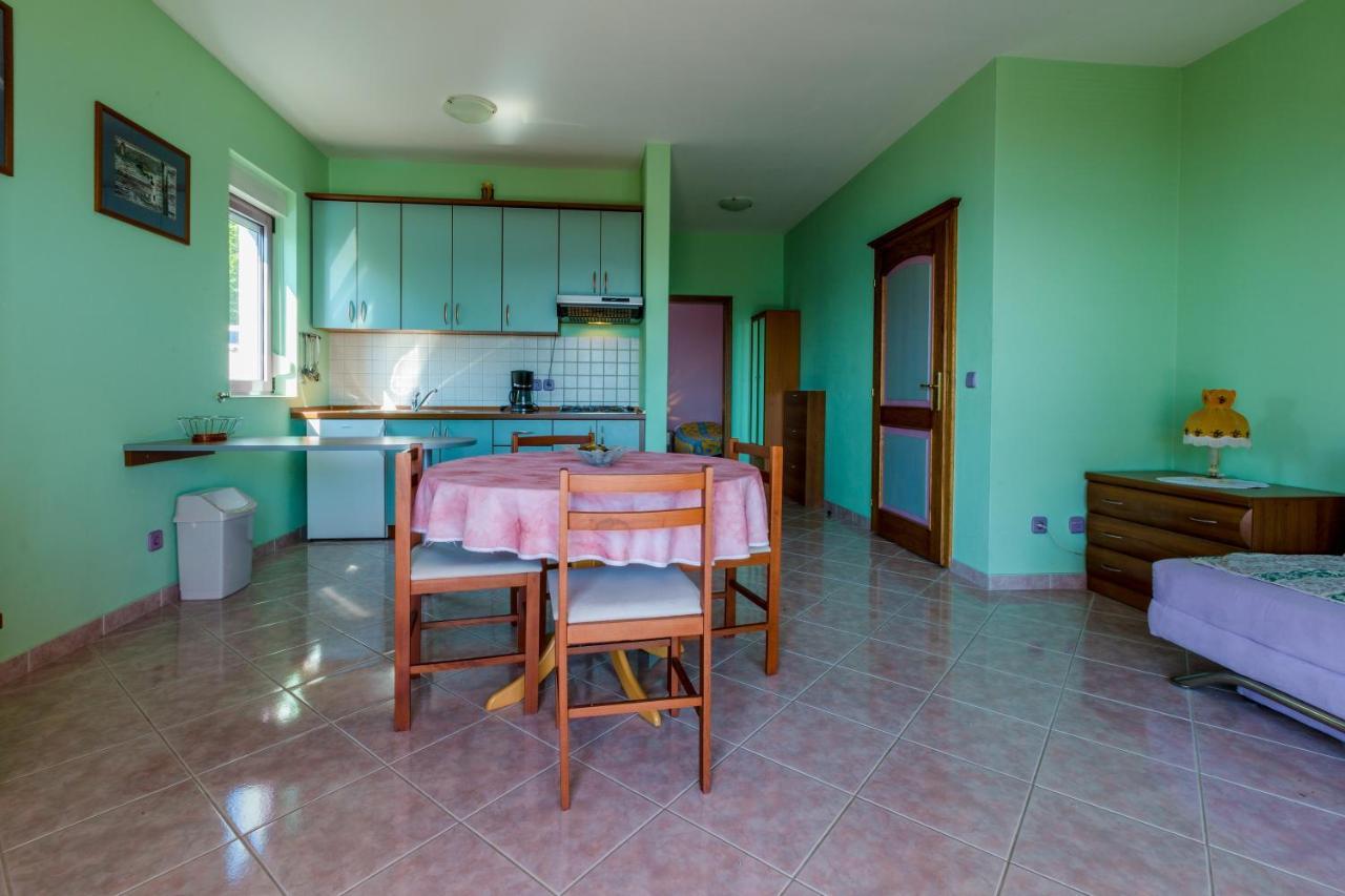Apartmani Rino Dramalj Esterno foto