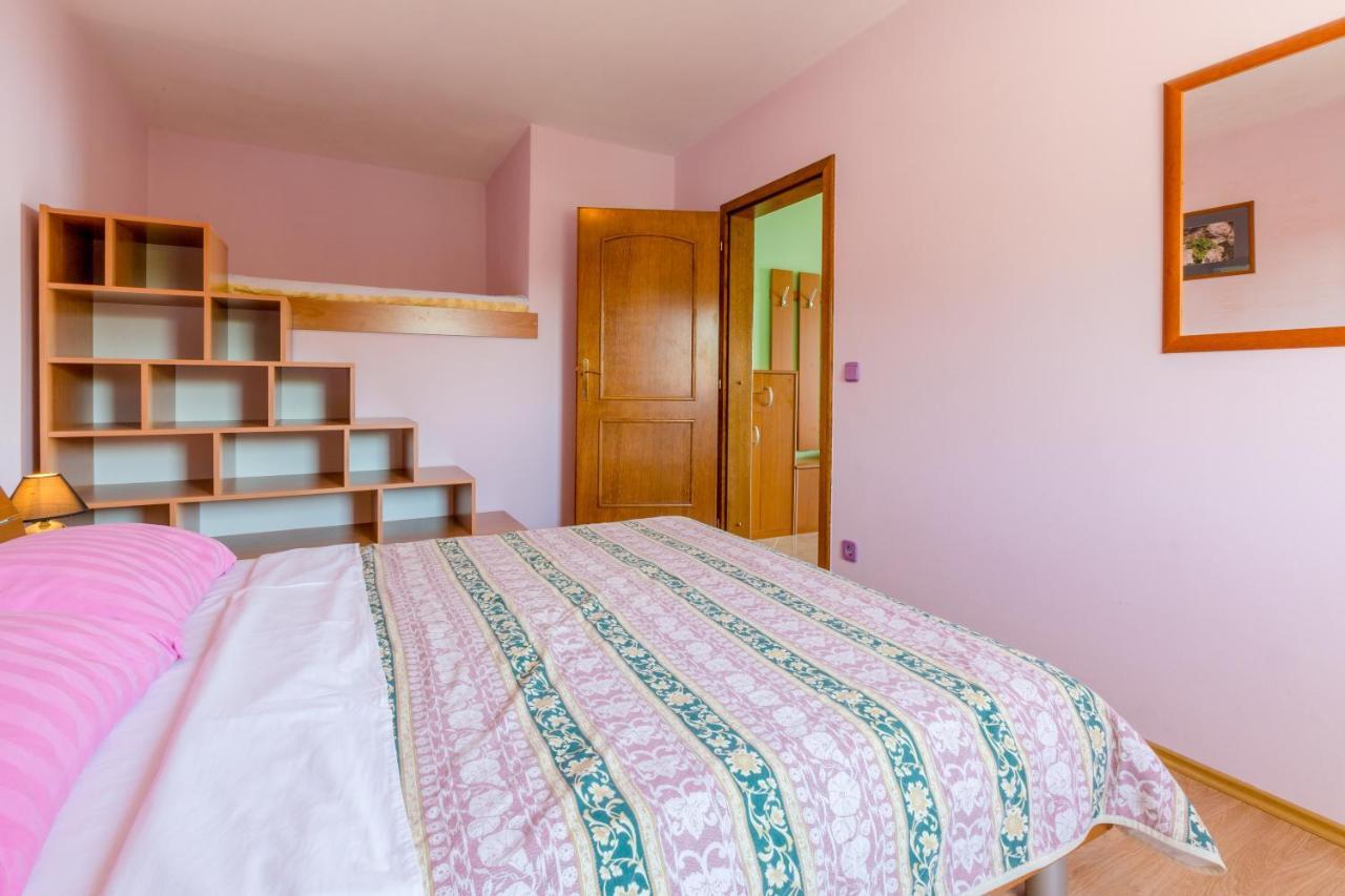 Apartmani Rino Dramalj Esterno foto