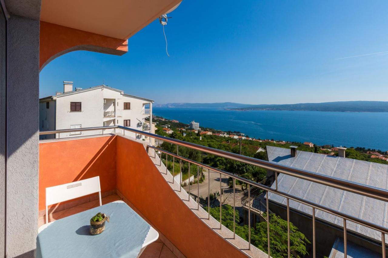 Apartmani Rino Dramalj Esterno foto