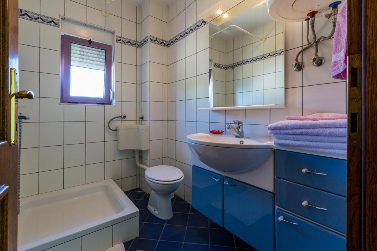 Apartmani Rino Dramalj Esterno foto
